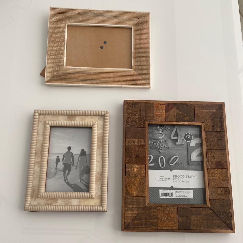 Bundle up with three frames - Picture 1 of 13